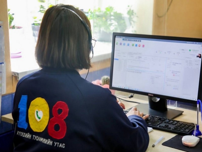 Хүүхдийн тусламжийн 108 утсанд хүүхдийн эрх хамгааллын 292 дуудлага бүртгэгджээ