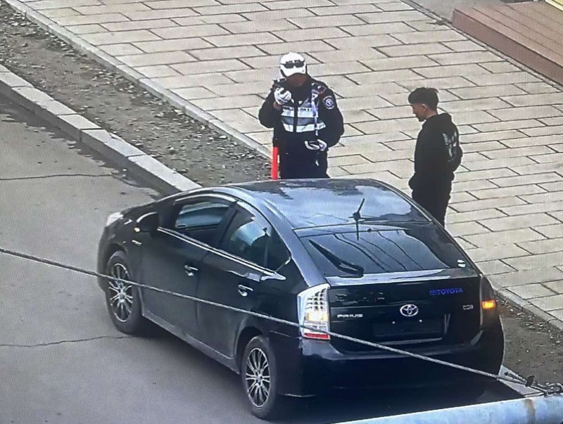 Улсын дугааргүй тээврийн хэрэгсэлтэй замын хөдөлгөөнд оролцвол хариуцлага тооцно