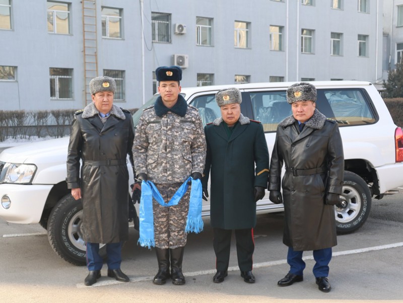 Туулах чадвар сайтай шуурхай албаны автомашиныг хүлээлгэн өглөө