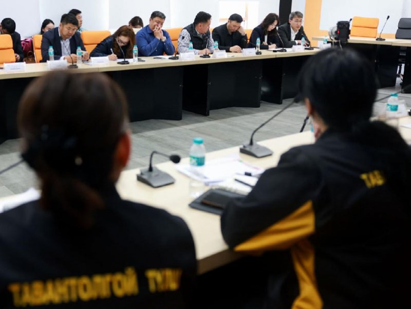 Нийслэлийн 170 мянган өрхийг утаагүй, хагас коксон шахмал түлшээр хангана