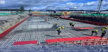 Сэлбэ дэд төвийн бүтээн байгуулалтын бетон цутгалтын ажил хийгдэж байна